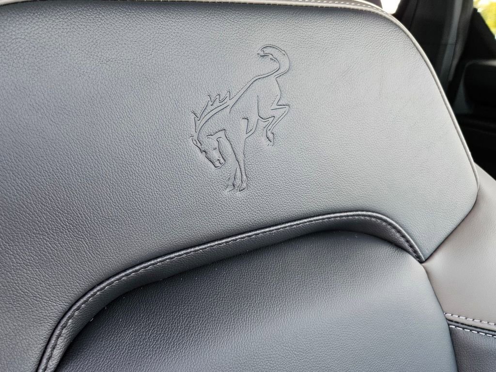 New 2025 Ford Bronco Outer Banks w/ Sasquatch Package AWD/4WD image 41