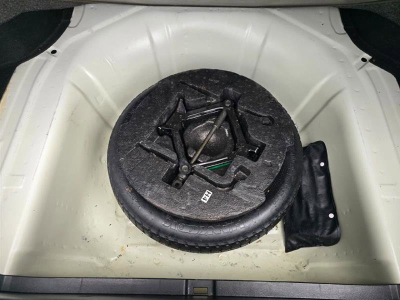 Used 2007 Kia Amanti w/ Leather Pkg image 19