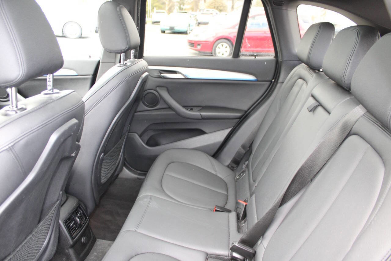 Used 2016 BMW X1 xDrive28i image 21