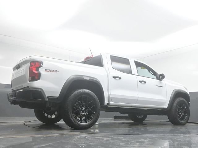 Used 2023 Chevrolet Colorado Trail Boss w/ LPO, Dark Essentials Package AWD/4WD image 32