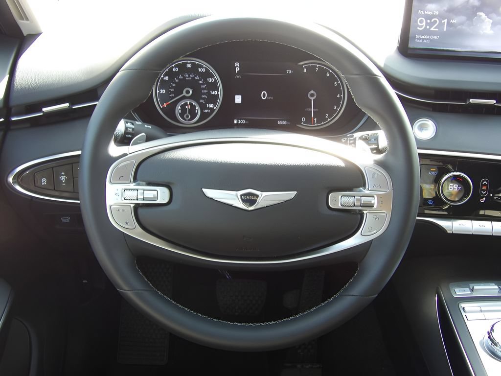 Used 2025 Genesis GV70 2.5T AWD/4WD image 25