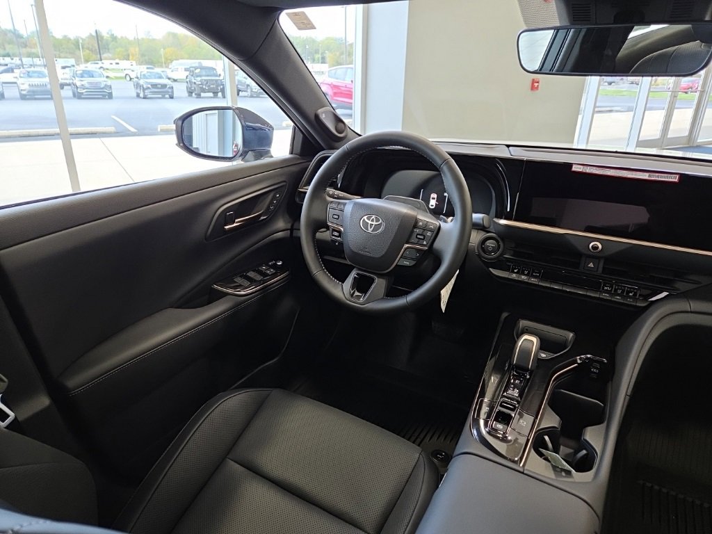 New 2026 Toyota Crown Platinum image 17