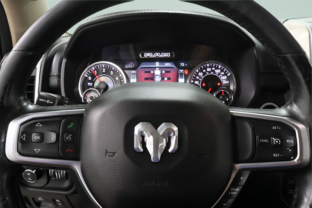 Used 2019 RAM 1500 Laramie AWD/4WD image 13