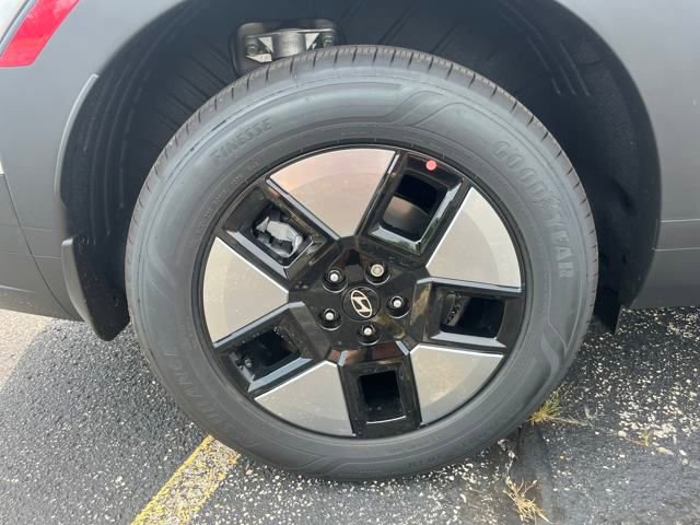 New 2026 Hyundai Santa Fe SE image 12