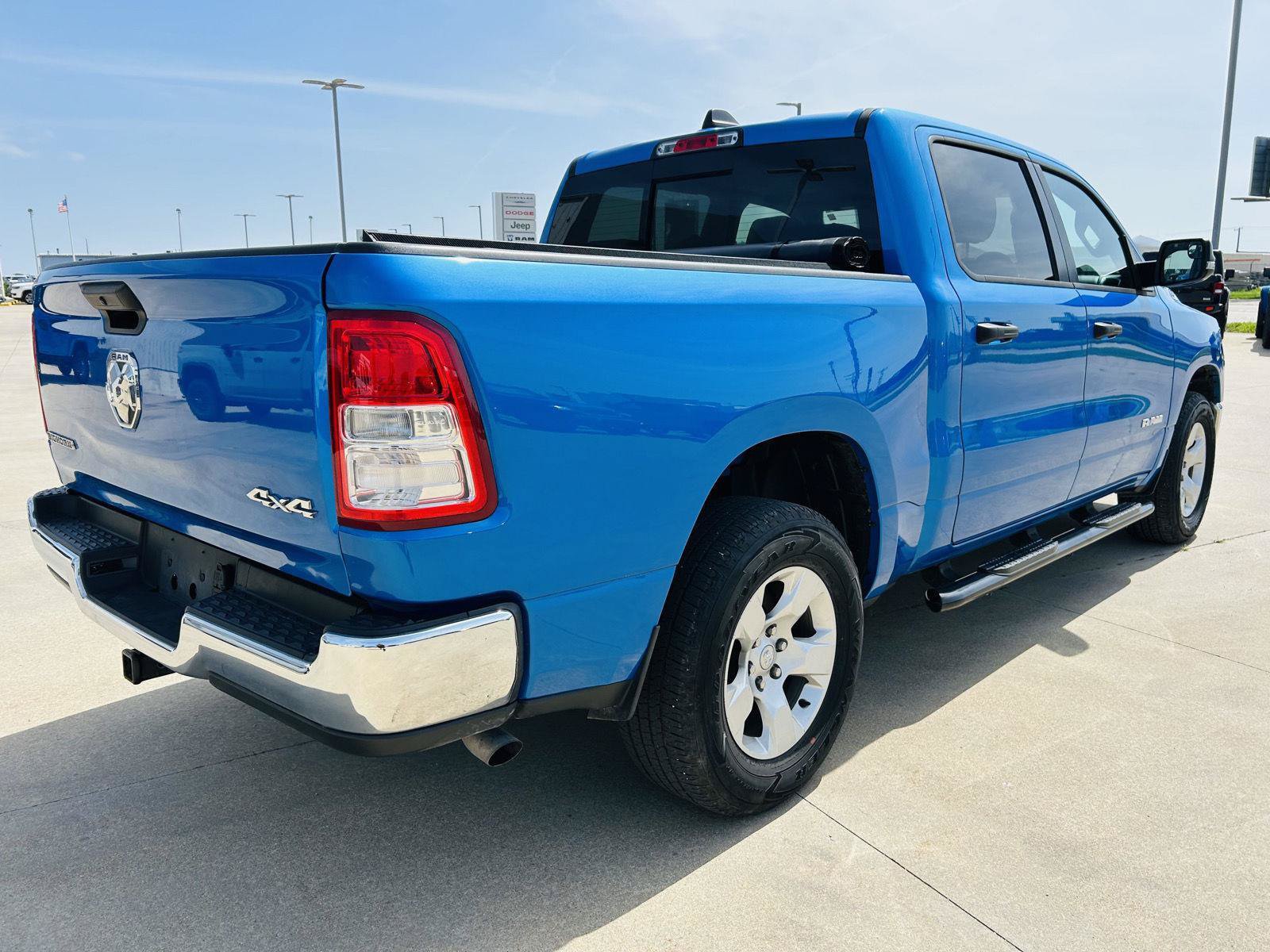 Used 2023 RAM 1500 Big Horn AWD/4WD image 35
