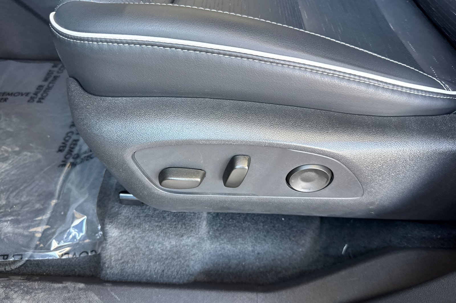 Certified 2026 Buick Enclave Sport Touring FWD image 12