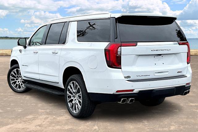 Used 2025 GMC Yukon XL Denali image 4