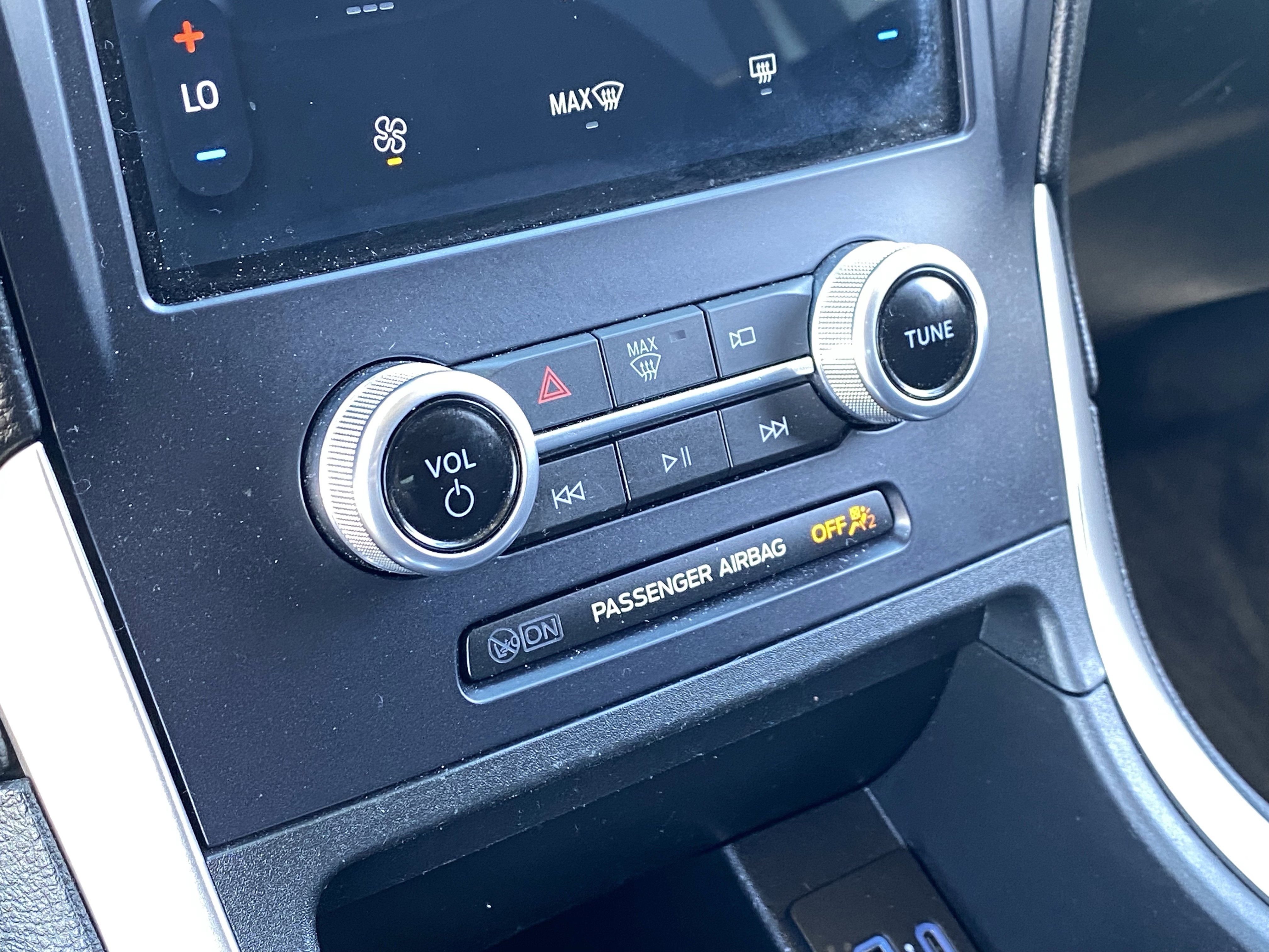Used 2023 Ford Edge SE AWD/4WD image 24