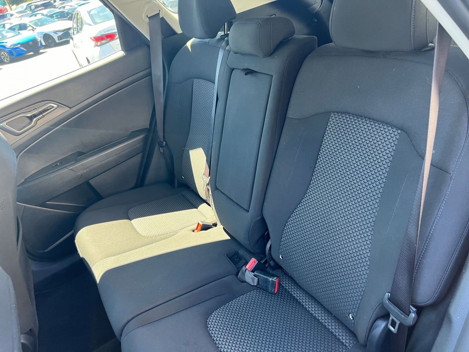 Used 2025 Kia Sportage LX image 21