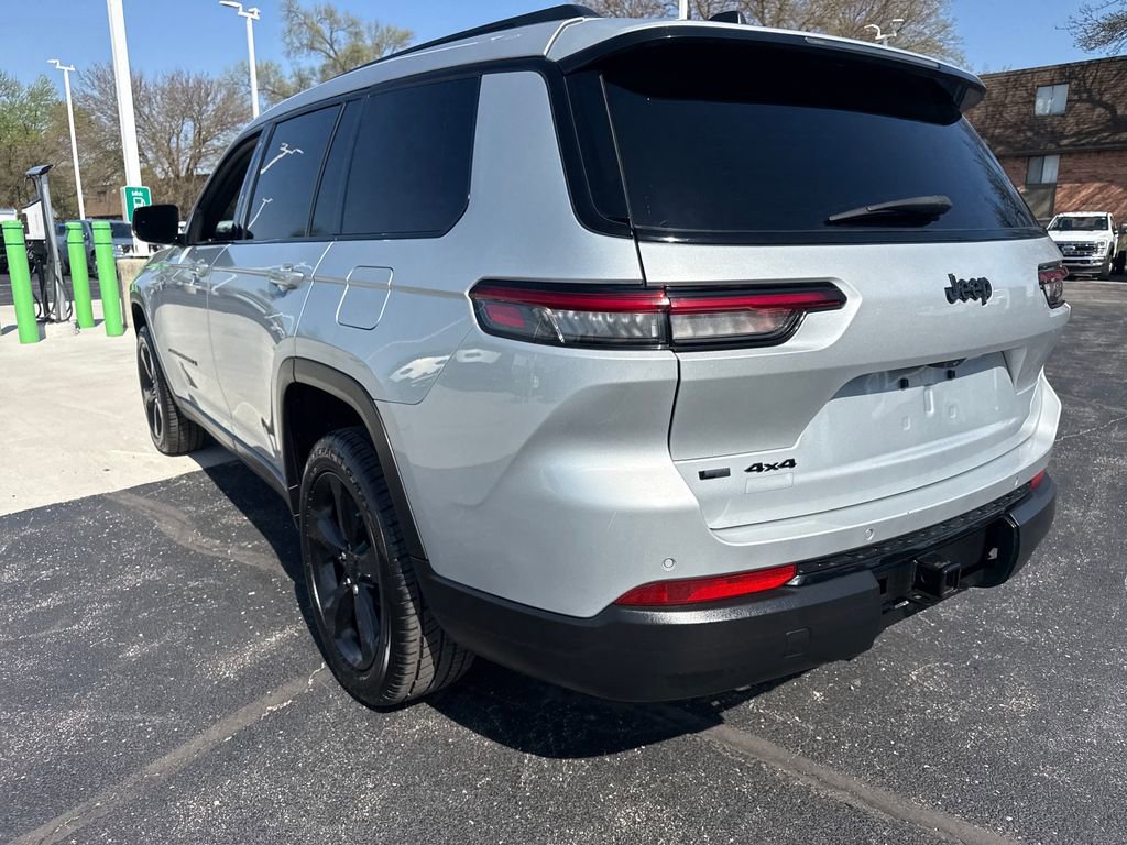 Used 2021 Jeep Grand Cherokee L Laredo AWD/4WD image 10