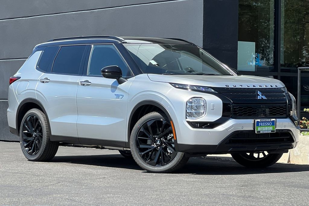 New 2025 Mitsubishi Outlander SEL Black Edition image 3