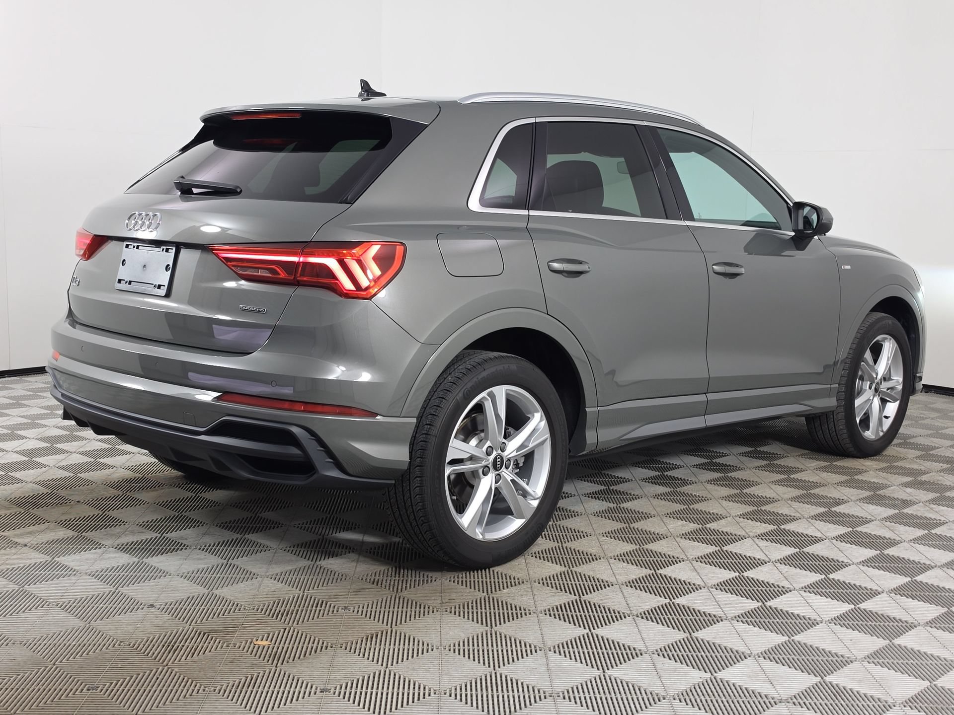 Certified 2023 Audi Q3 2.0T Premium Plus AWD/4WD image 7