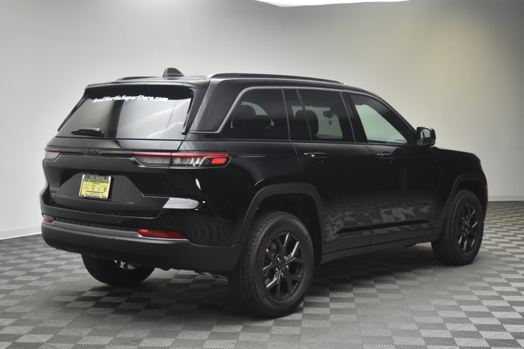 New 2027 Jeep Grand Cherokee 4WD image 5