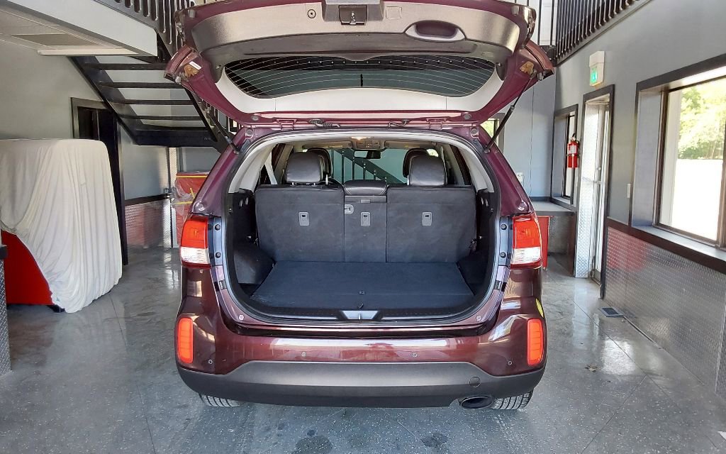 Used 2015 Kia Sorento LX image 19