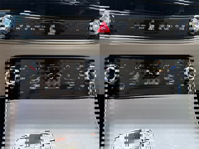 New 2026 Genesis GV70 2.5T Select image 25