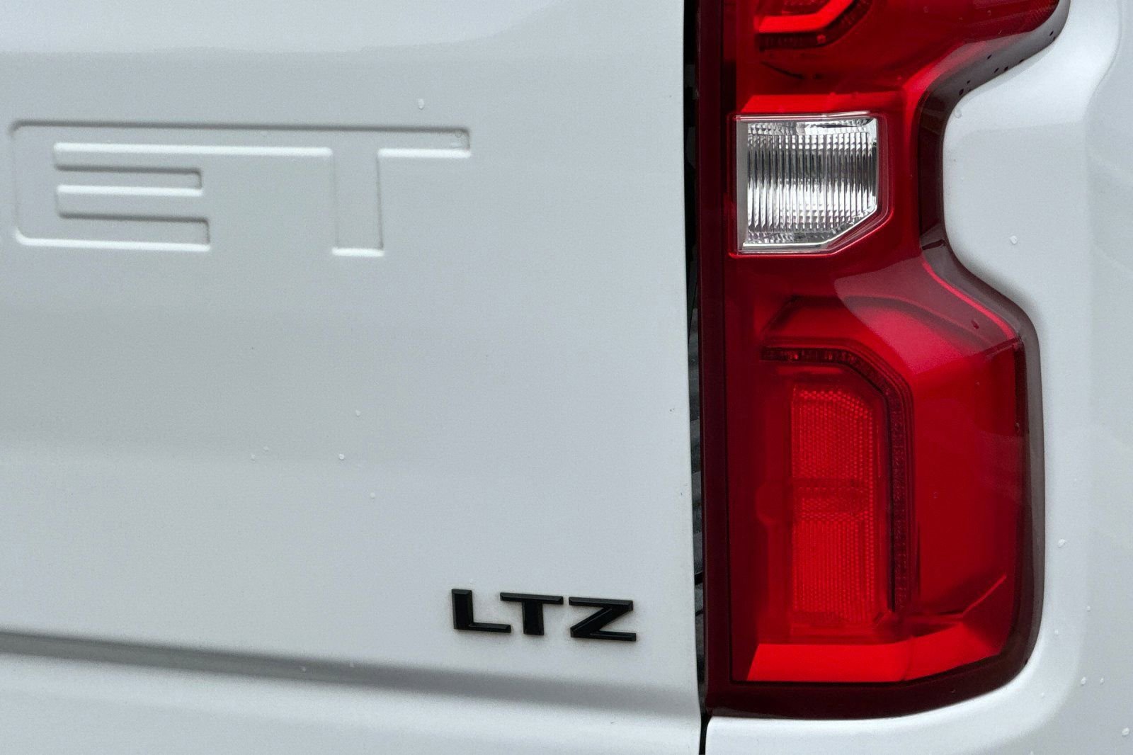 Used 2021 Chevrolet Silverado 2500 LTZ w/ LTZ Plus Package image 27