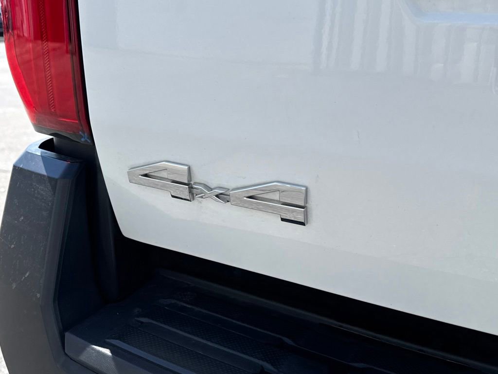 Used 2024 Toyota Tacoma SR AWD/4WD image 10