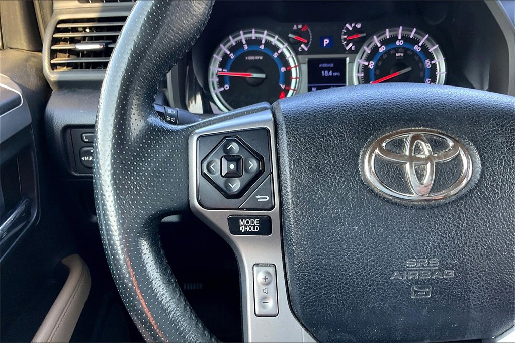 Used 2018 Toyota 4Runner SR5 Premium image 18