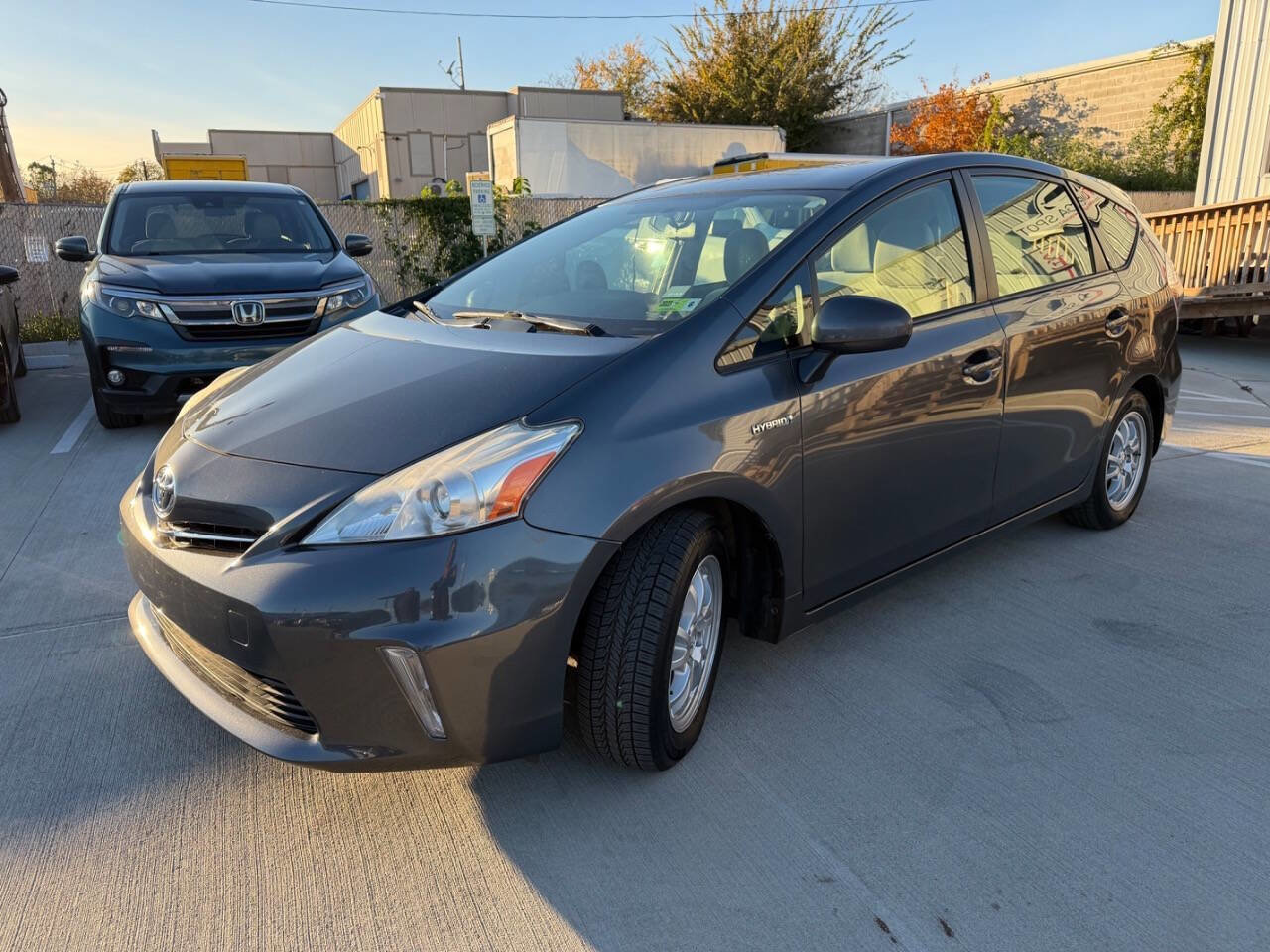 Used 2012 Toyota Prius V Three image 3