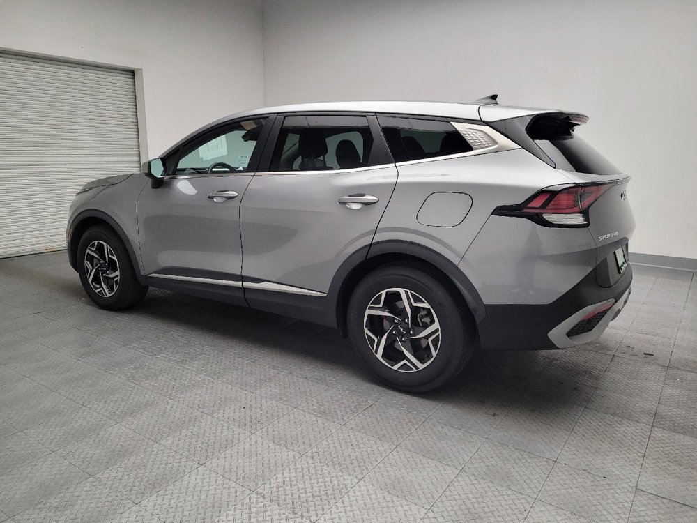 Used 2023 Kia Sportage LX image 3