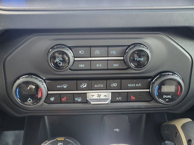 Used 2025 Ford Bronco Badlands w/ Sasquatch Package AWD/4WD image 18