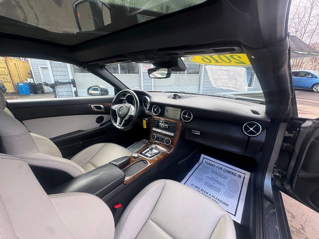 Used 2016 Mercedes-Benz SLK 300 image 23