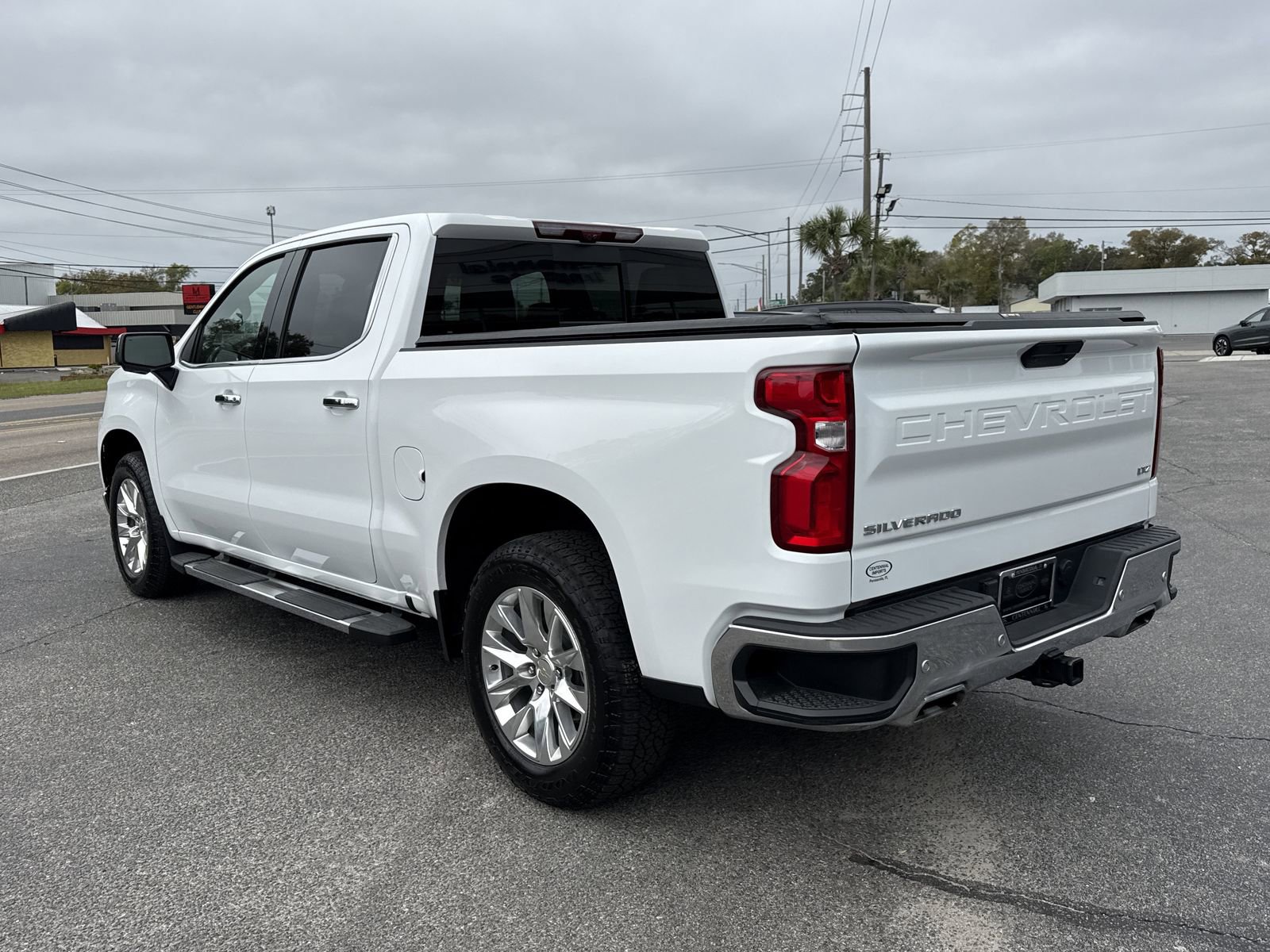 Used 2021 Chevrolet Silverado 1500 LTZ w/ LTZ Premium Package image 3