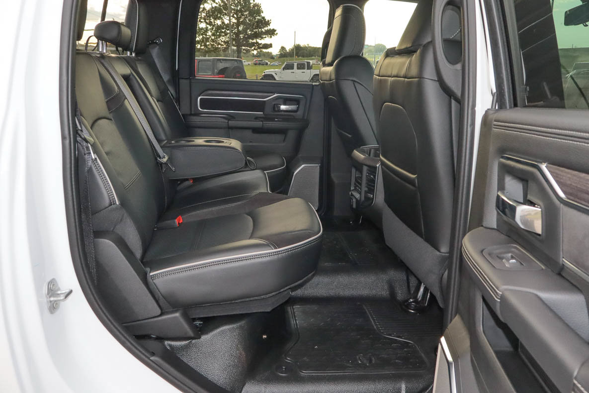 New 2027 RAM 5500 4x4 Crew Cab w/ Laramie Trim Package image 23