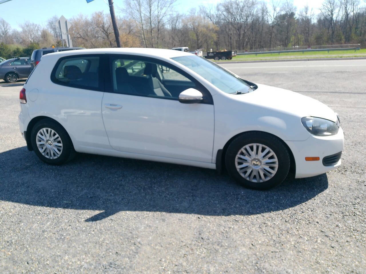 Used 2013 Volkswagen Golf 2-Door image 7