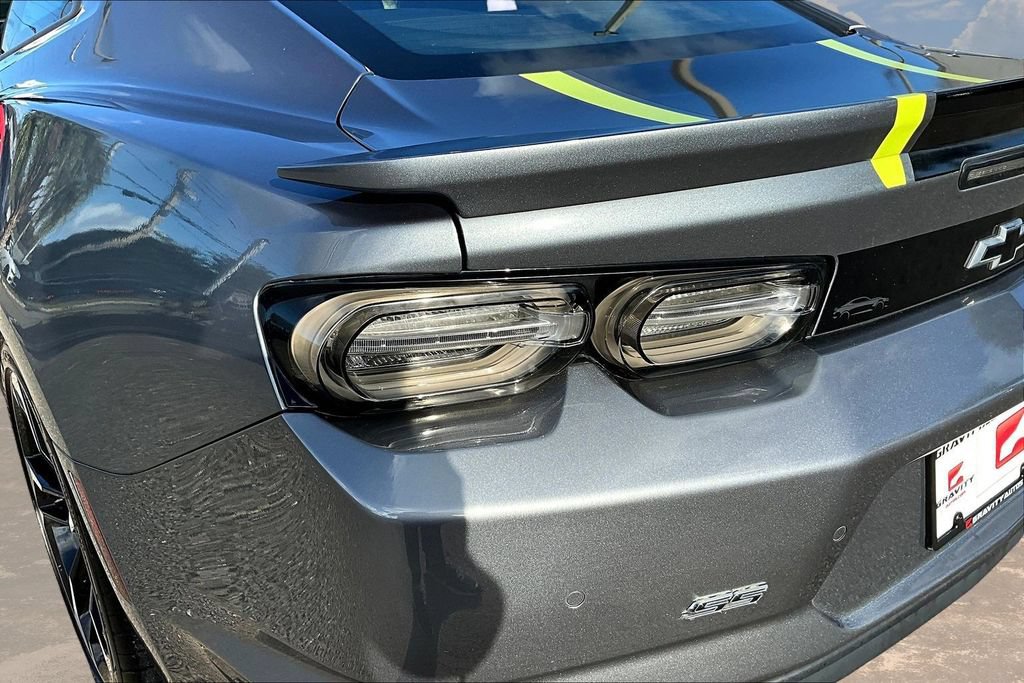 Used 2020 Chevrolet Camaro SS RWD image 20