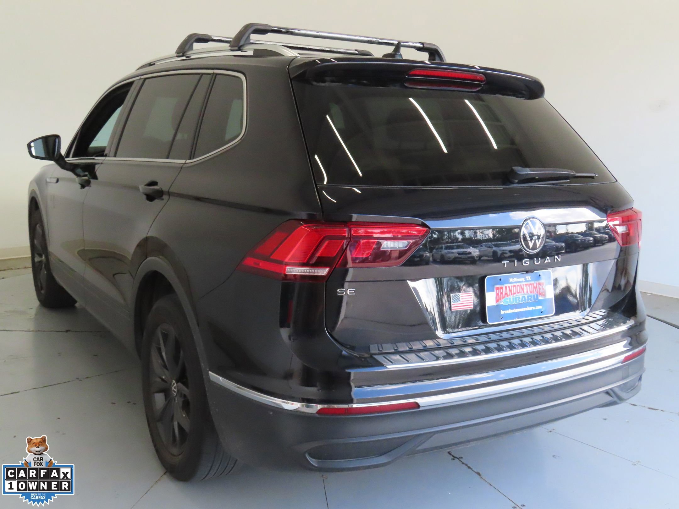 Used 2024 Volkswagen Tiguan SE FWD image 5