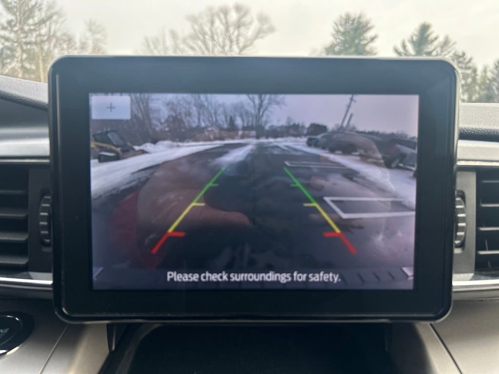 Used 2023 Ford Explorer XLT w/ Equipment Group 202A image 31