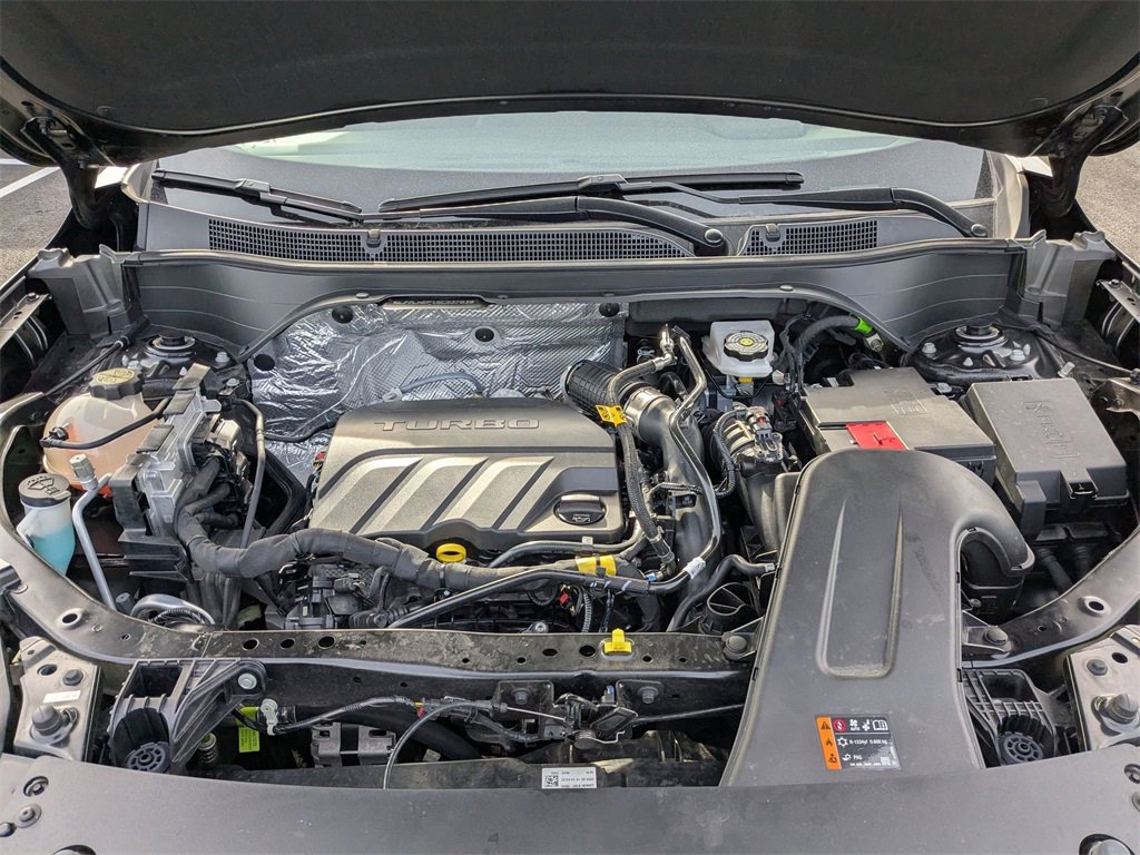 Used 2025 Chevrolet Trax LT w/ LT Convenience Package image 36