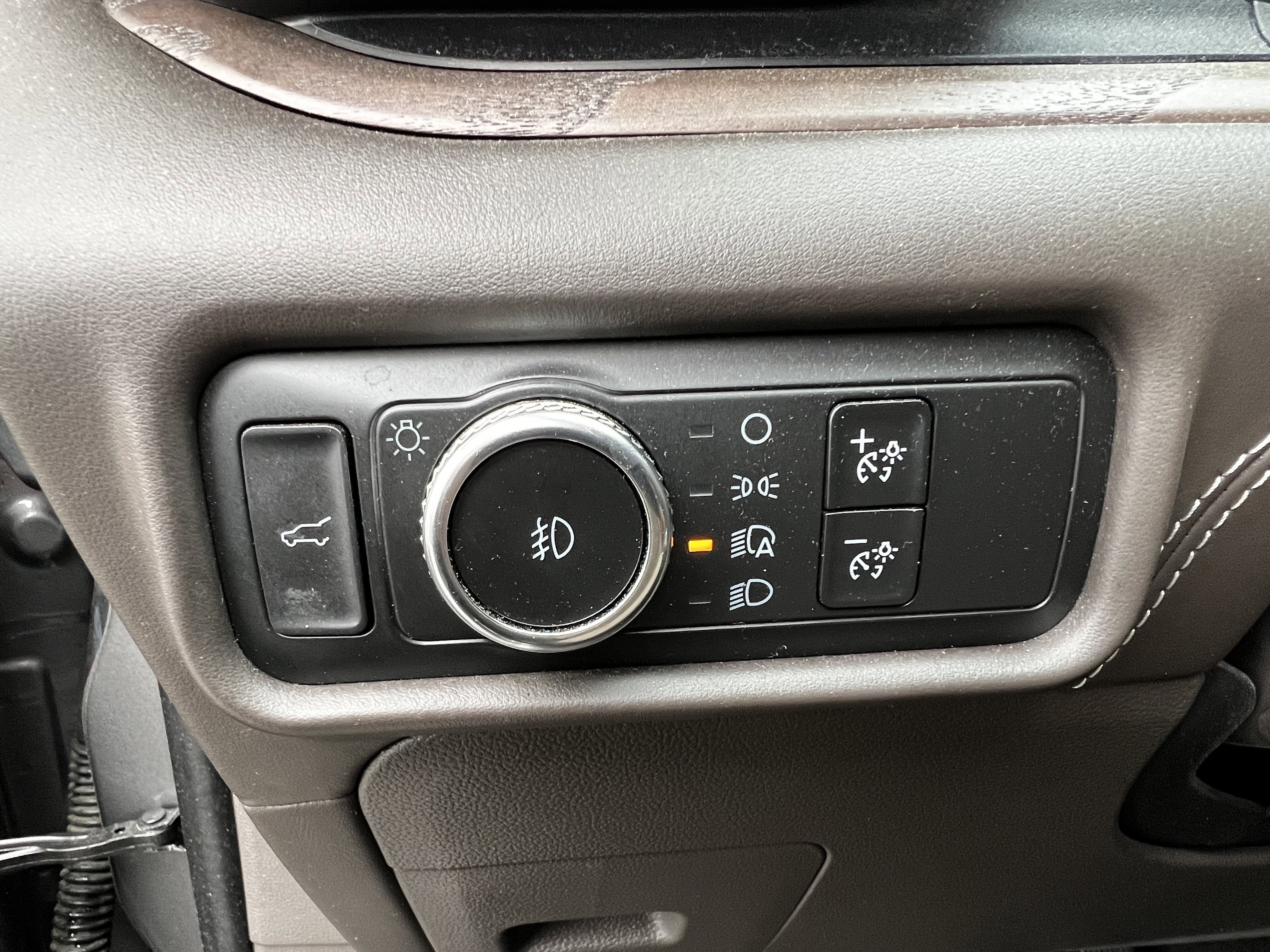 Used 2021 Ford Explorer Platinum w/ Equipment Group 601A AWD/4WD image 15