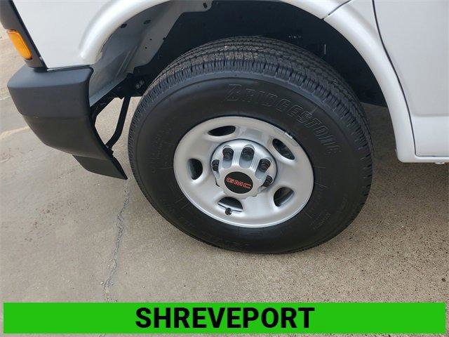 New 2025 GMC Savana 2500 w/ Driver Convenience Package image 4