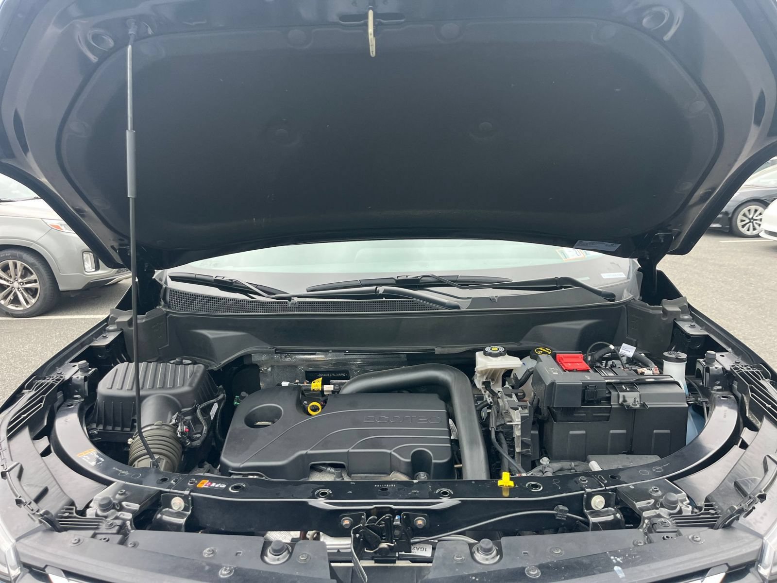 Used 2025 Chevrolet Equinox LT FWD image 32