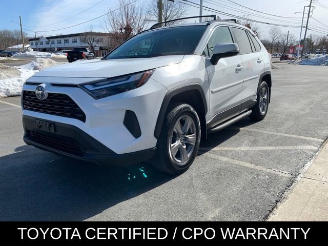 Used 2022 Toyota RAV4 XLE w/ Convenience Package image 8
