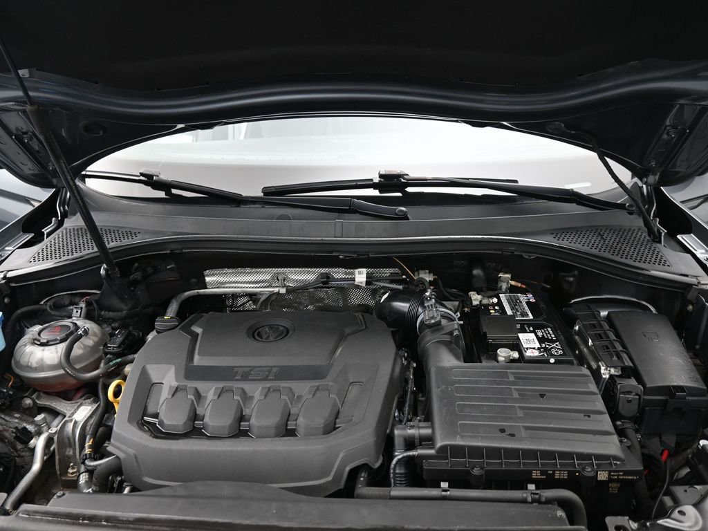 Used 2023 Volkswagen Tiguan SE image 23
