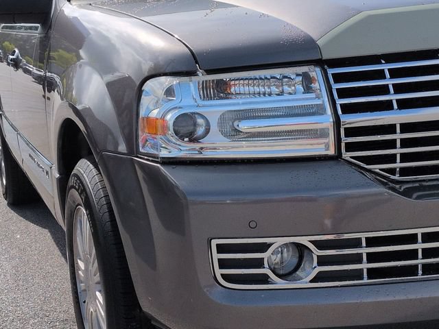 Used 2013 Lincoln Navigator L 2WD image 11