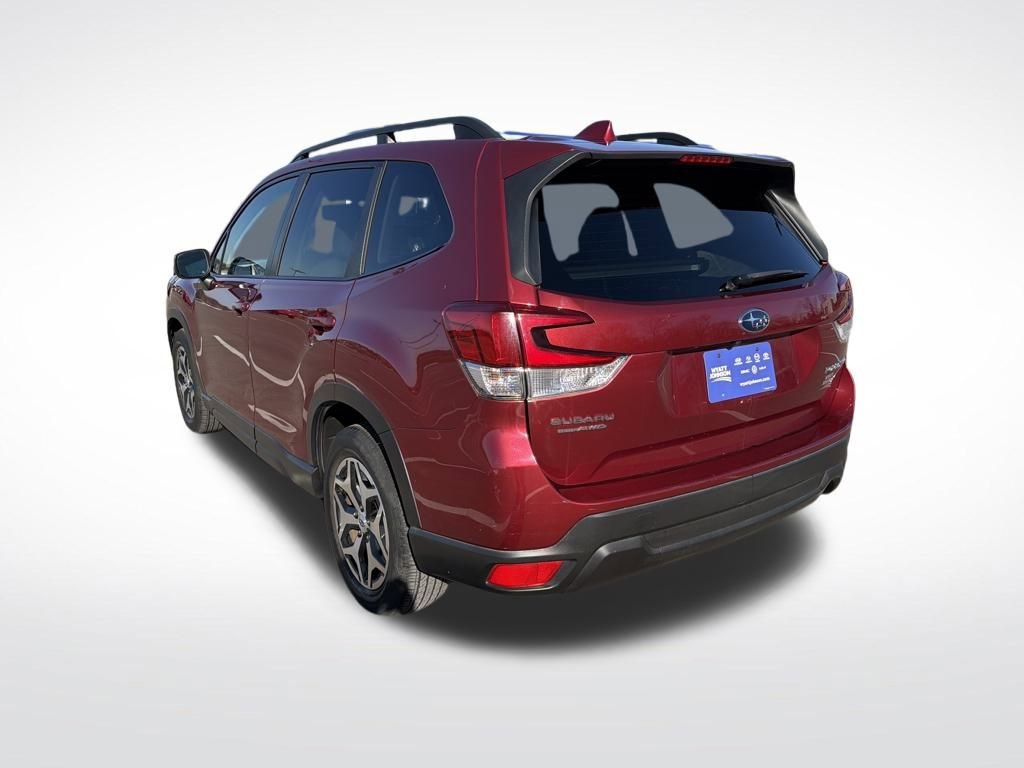 Used 2021 Subaru Forester Premium image 4