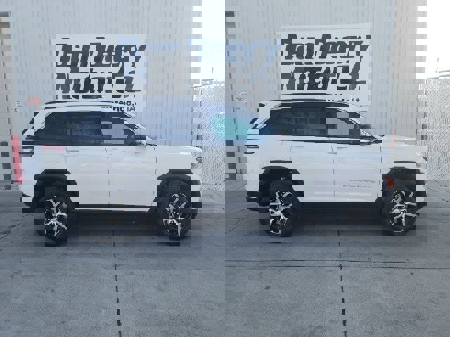 New 2025 Jeep Grand Cherokee Limited image 13