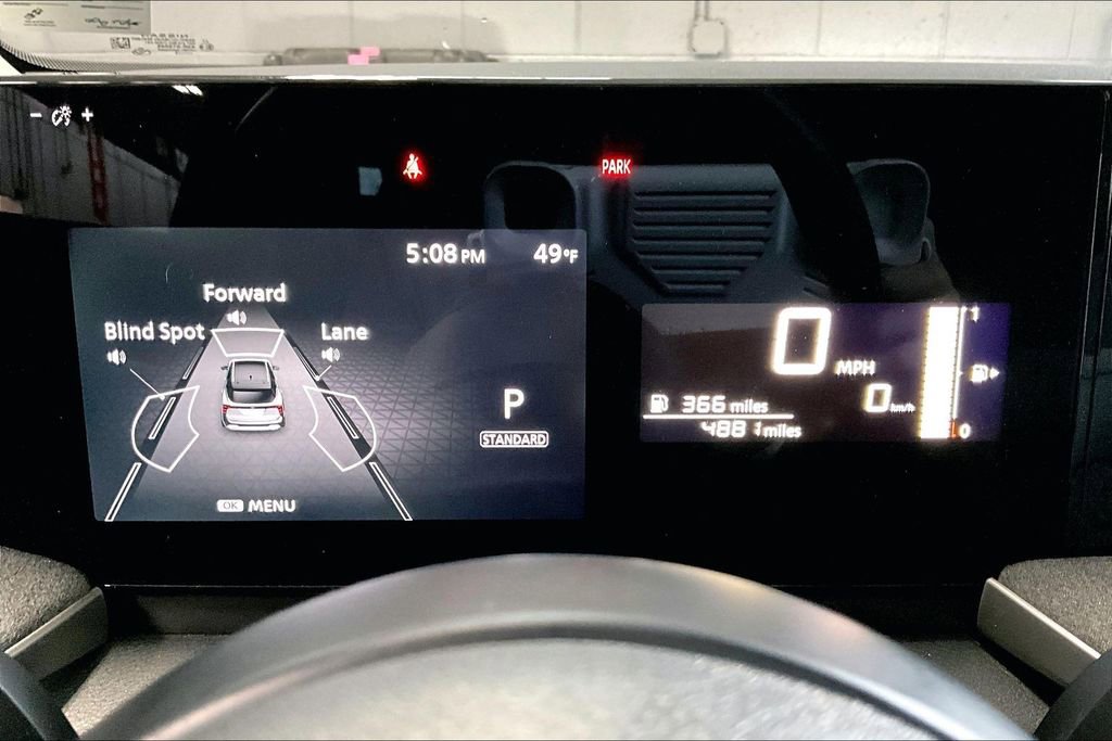 Certified 2025 Nissan Kicks SV image 23