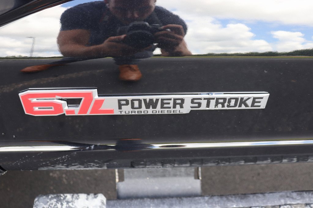 New 2025 Ford F250 Lariat w/ Lariat Ultimate Package image 10