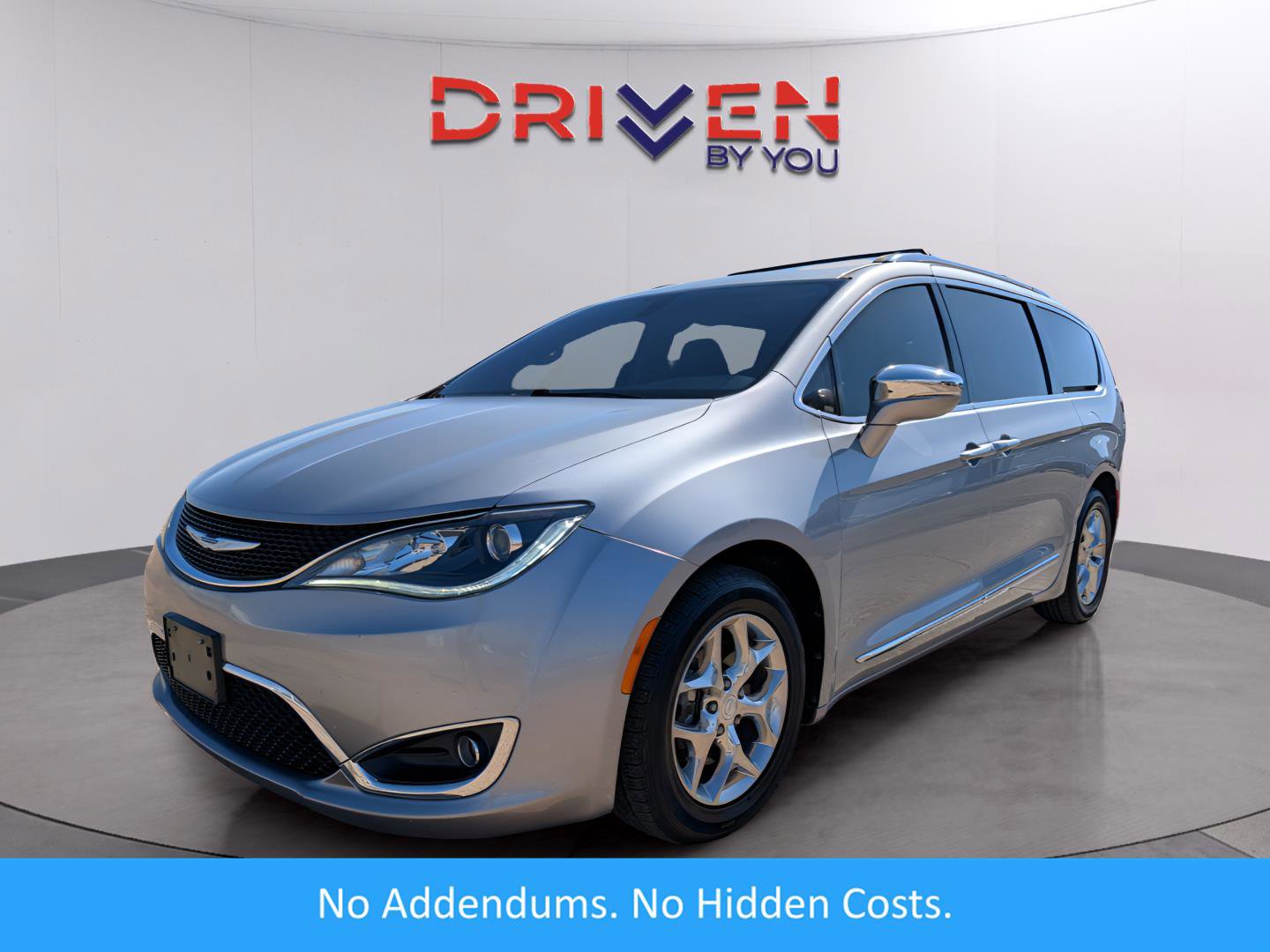 Used 2018 Chrysler Pacifica Limited image 1