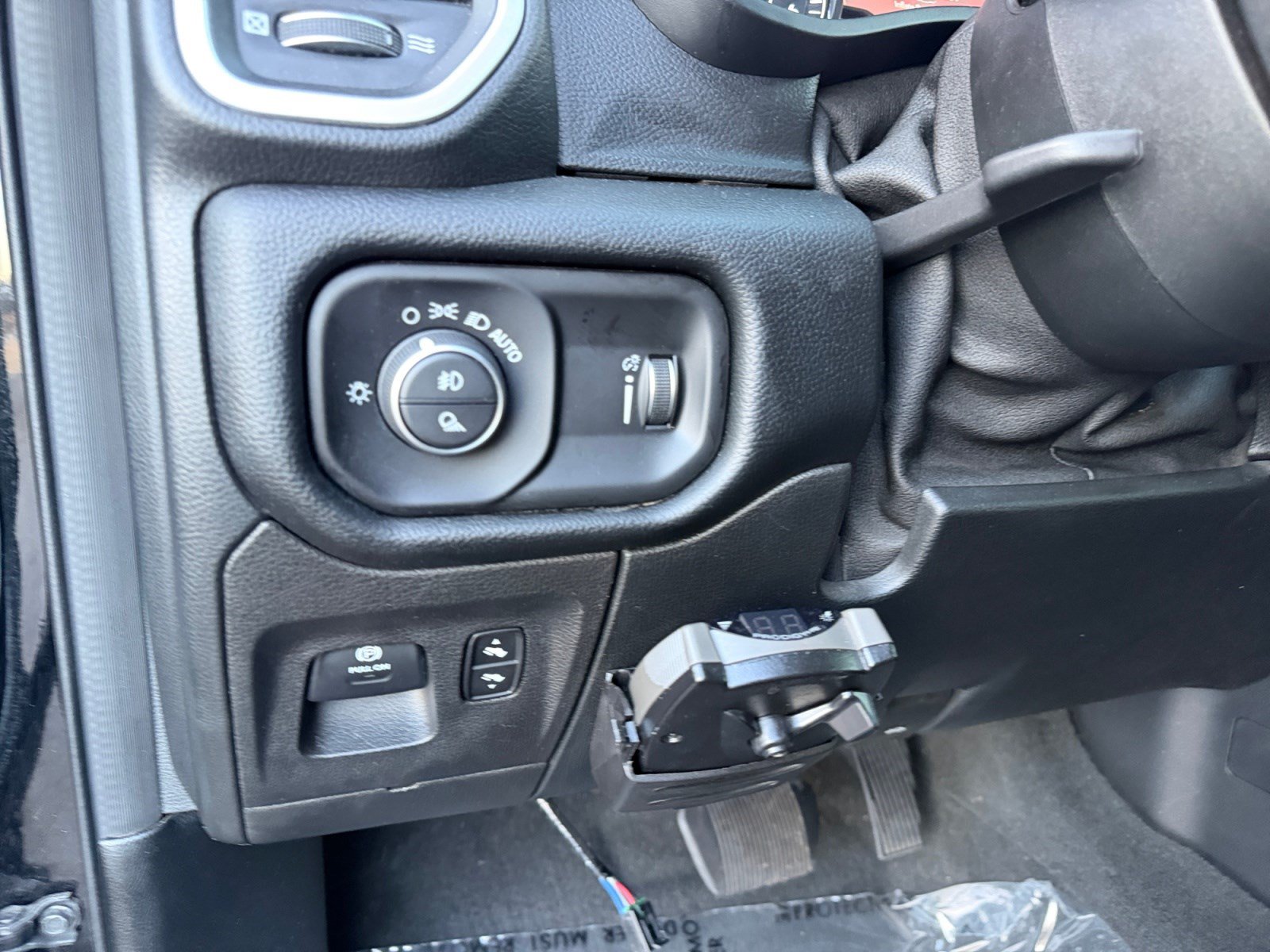 Used 2020 RAM 1500 Big Horn AWD/4WD image 11
