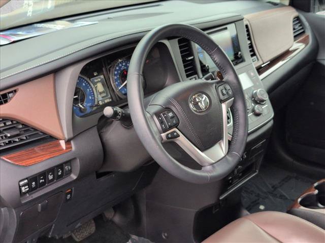 Used 2016 Toyota Sienna Limited Premium AWD/4WD image 10