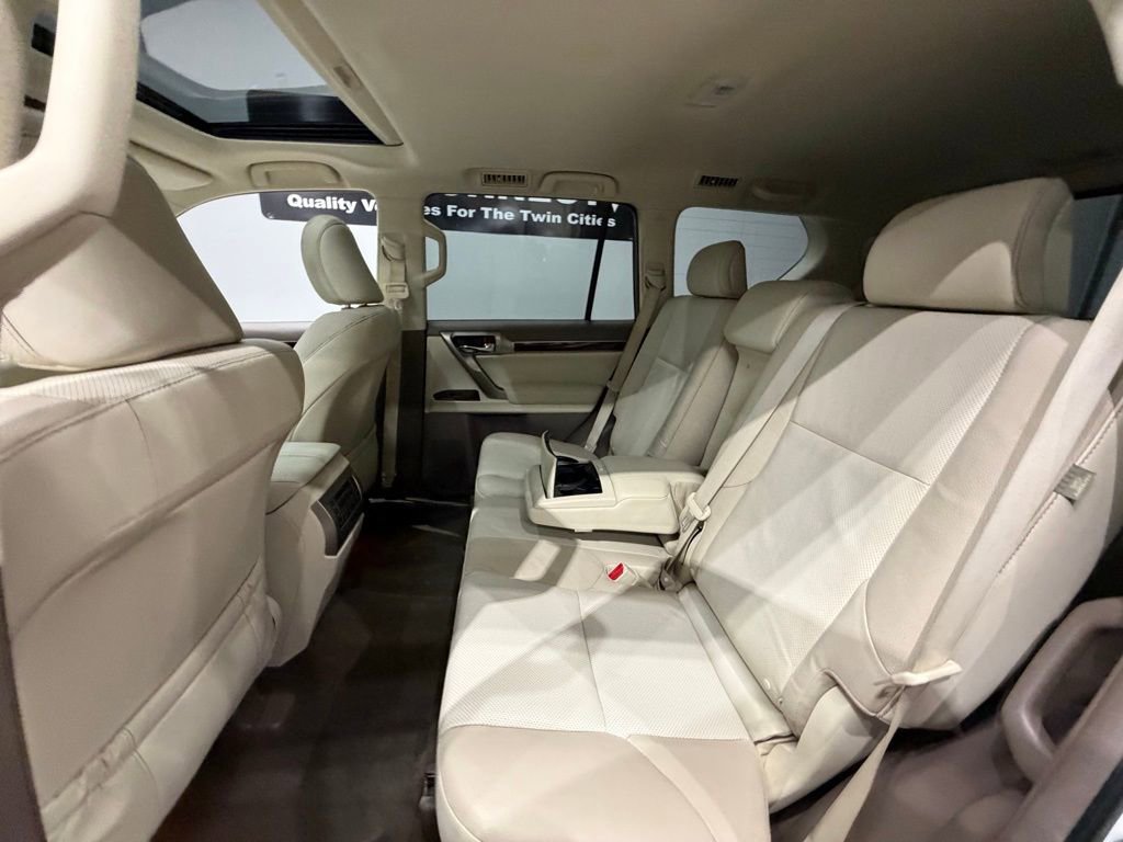 Used 2015 Lexus GX 460 w/ Premium Package image 26