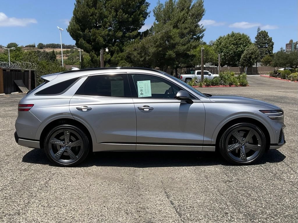 Used 2024 Genesis GV70 2.5T w/ Sport Prestige Package AWD/4WD image 7