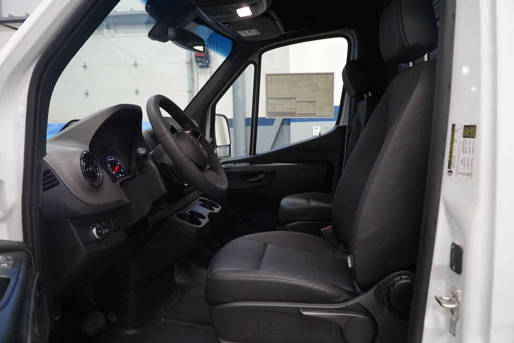New 2025 Mercedes-Benz Sprinter 2500 image 8