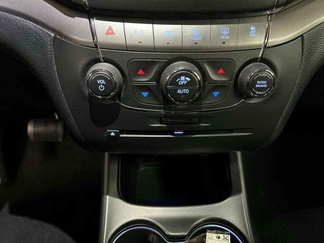 Used 2016 Dodge Journey Crossroad FWD image 18